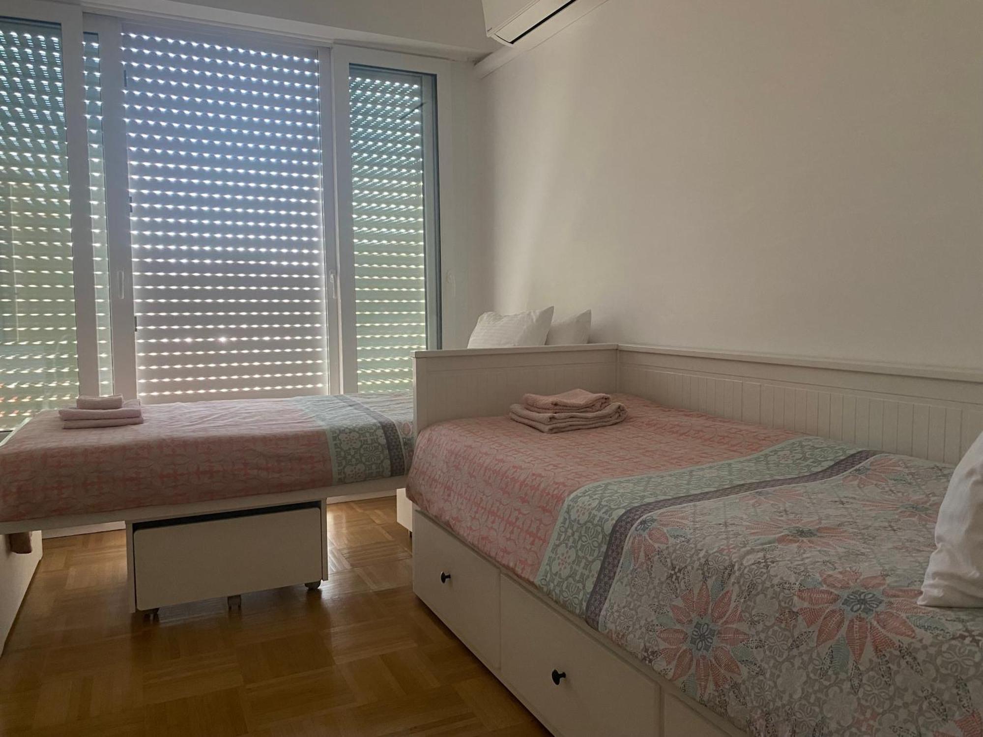 Mirela'S Private Room With Key, Ac, Lift & Balcony In The Center Of Nice On The Cote D'Azur Exterior photo